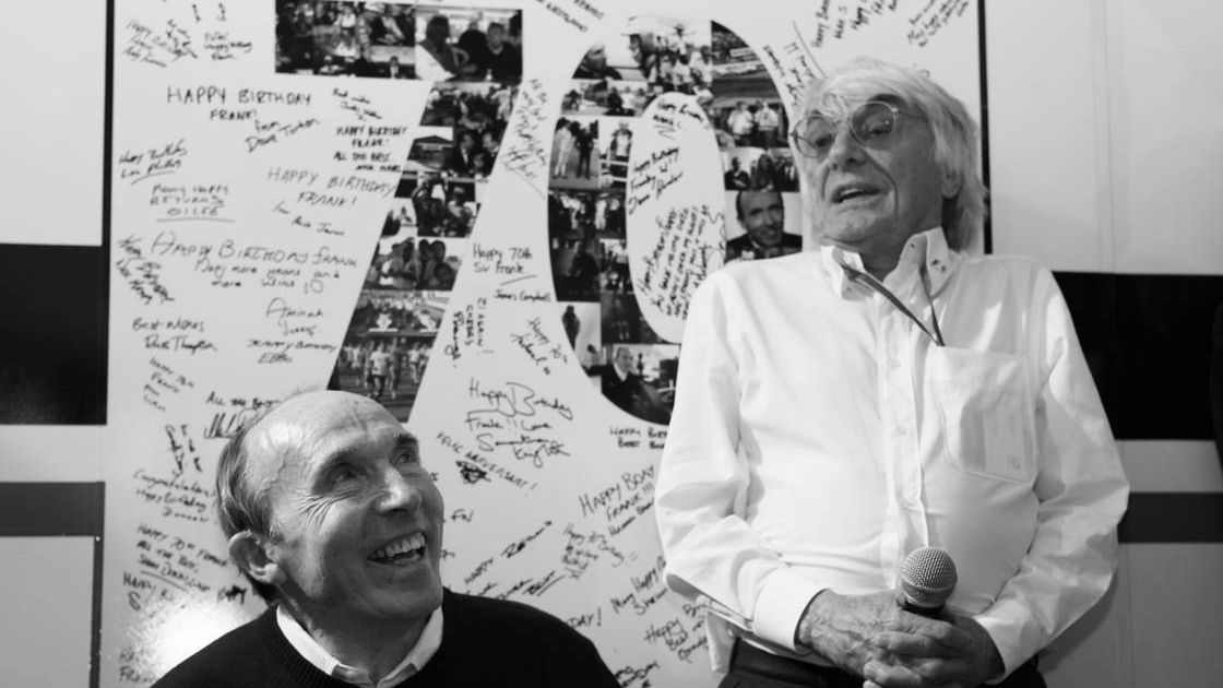 Frank Williams (po lewej) i Bernie Ecclestone