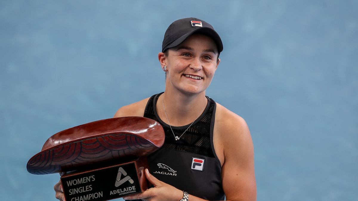 Zdjęcie okładkowe artykułu: PAP/EPA / MATT TURNER / Na zdjęciu: Ashleigh Barty, mistrzyni turnieju w Adelajdzie