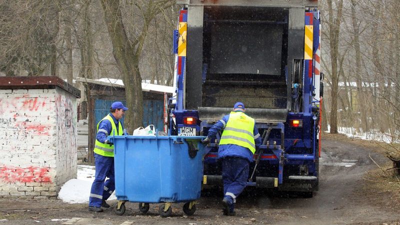 W całej sprawie chodzi o ceny przyjęcia śmieci, które obowiązują od 1 lutego w należącej do Nysy spółce gminnej EKOM.