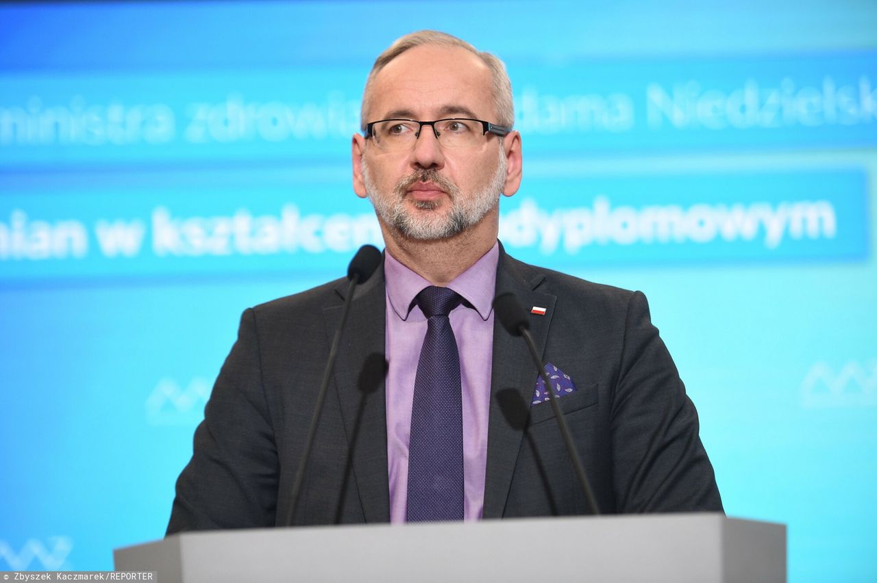 Nowe obostrzenia? Niedzielski pytany o decyzje Ministerstwa Zdrowia