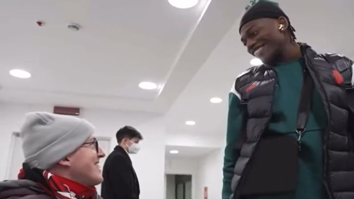 Rafael Leao przed jednym z meczów