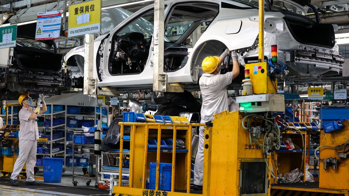 Na zdjęciu linia montażowa w chińskim mieście Xiangyang