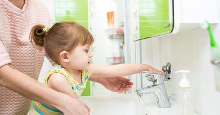 Uczymy dobrych nawyków – mycie rąk