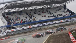 Samochodem z mistrzostw świata w OPONEO Rallycross
