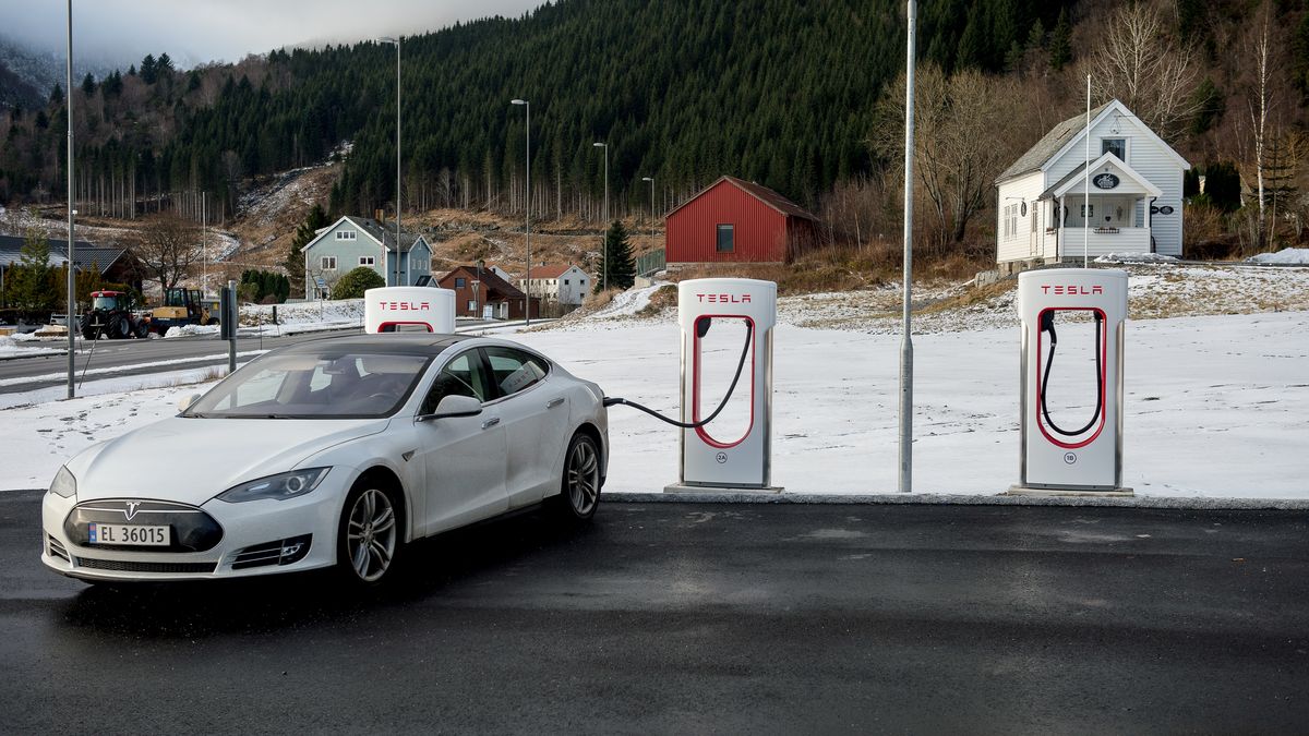 Norwegia wycofuje ulgi na auta elektryczne. Tak wpłynie to na ceny
