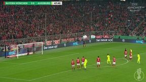 Bayern Monachium - FC Augsburg: Manuel Neuer broni rzut karny