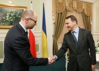 Stosunki Polska-Ukraina. Sikorski rozmawiał z premierem Jaceniukiem