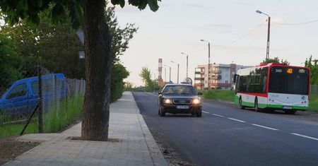 Zakończył się remont ul. Nałkowskich. Nowa nawierzchnia, chodniki i zatoki autobusowe