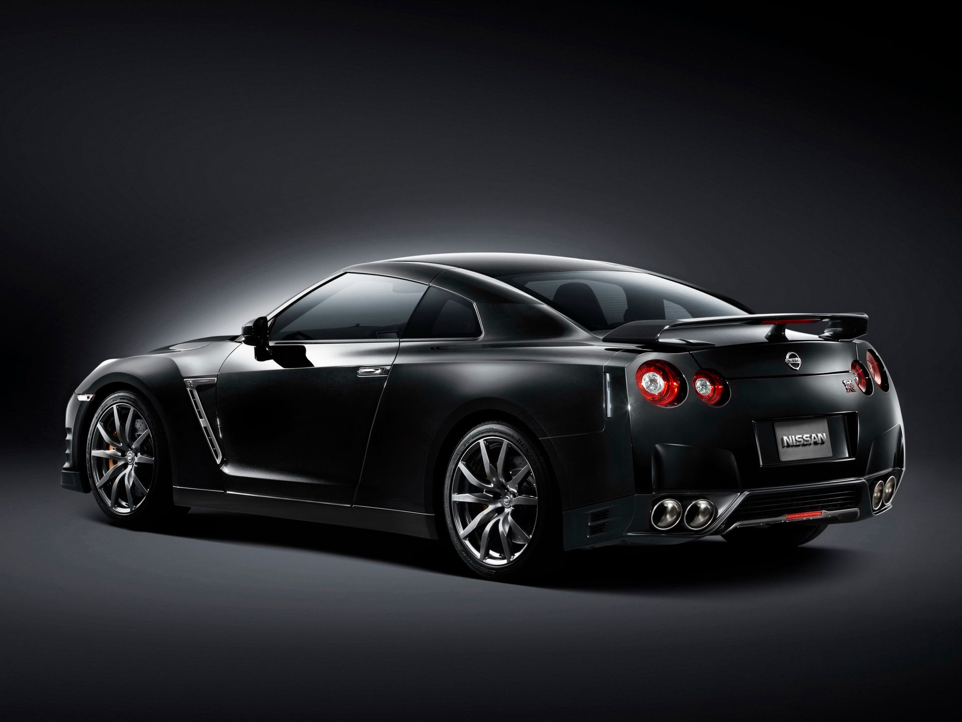 Ewolucja Godzilli: jak od początku zmieniał się Nissan Skyline GT-R 42