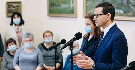 Seniorzy czekają na dodatkową emeryturę. W piątek "czternastki" na kontach