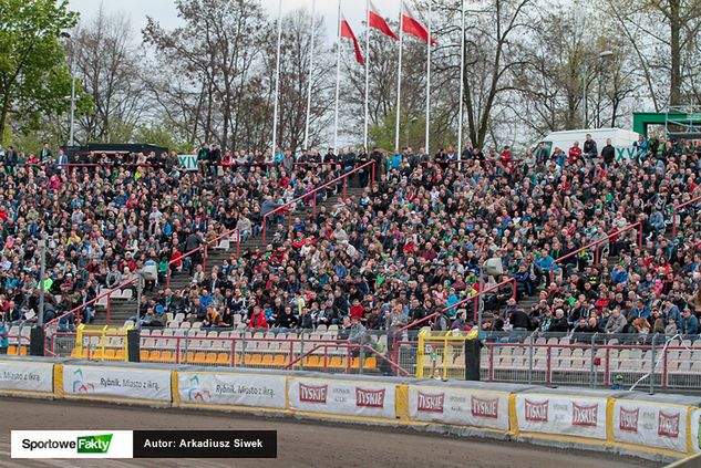 Stadion w Rybniku zapełnił się bardzo mocno