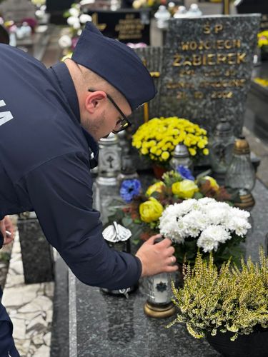 Policjanci oddali hołd