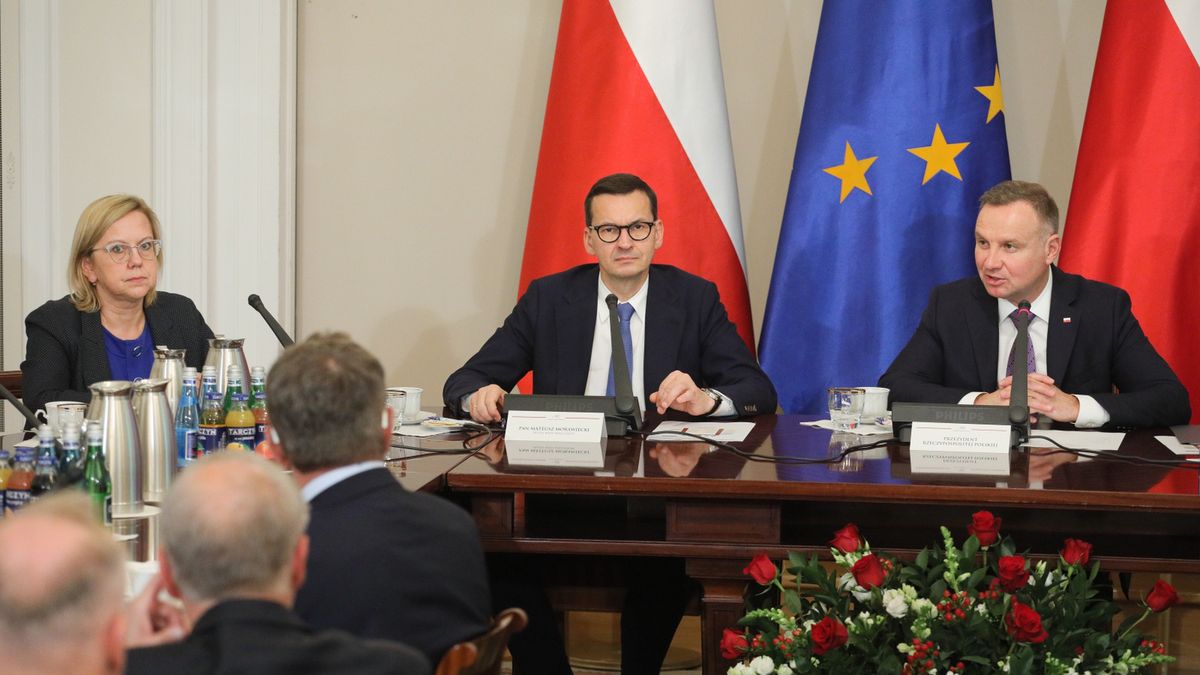 Mateusz Morawiecki, Andrzej Duda, Anna Moskwa w trakcie spotkania w Belwederze
