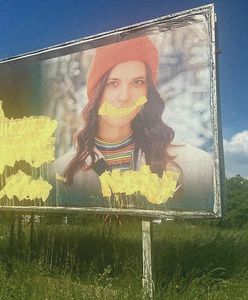 Świdnica. Kolejny przejaw homofobii. Zdewastowano billboard wspierający nastolatków LGBT