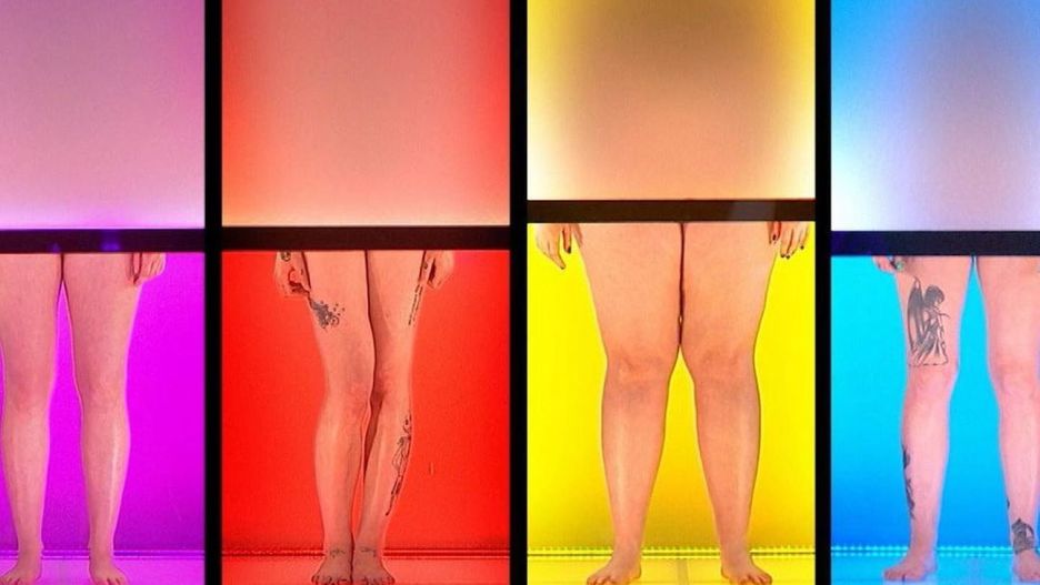 'Magia nagości" kojarzy również pary homoseksualne