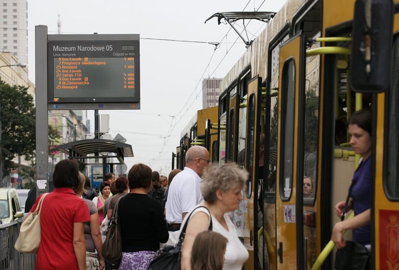 Awaria trakcji tramwajowej. Zablokowany ruch w centrum Warszawy