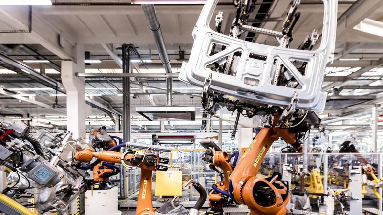 Władze firmy podkreślają, że nowe inwestycje są wyrazem zaufania koncernu i podkreśleniem, że na pracownikach Volkswagen Poznań można polegać. 