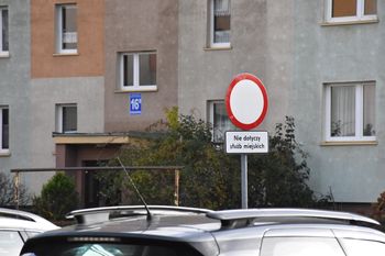 Koszalin: Znak przy ul. Giełdowej kością niezgody