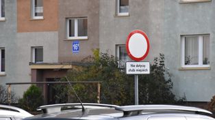 Koszalin: Znak przy ul. Giełdowej kością niezgody