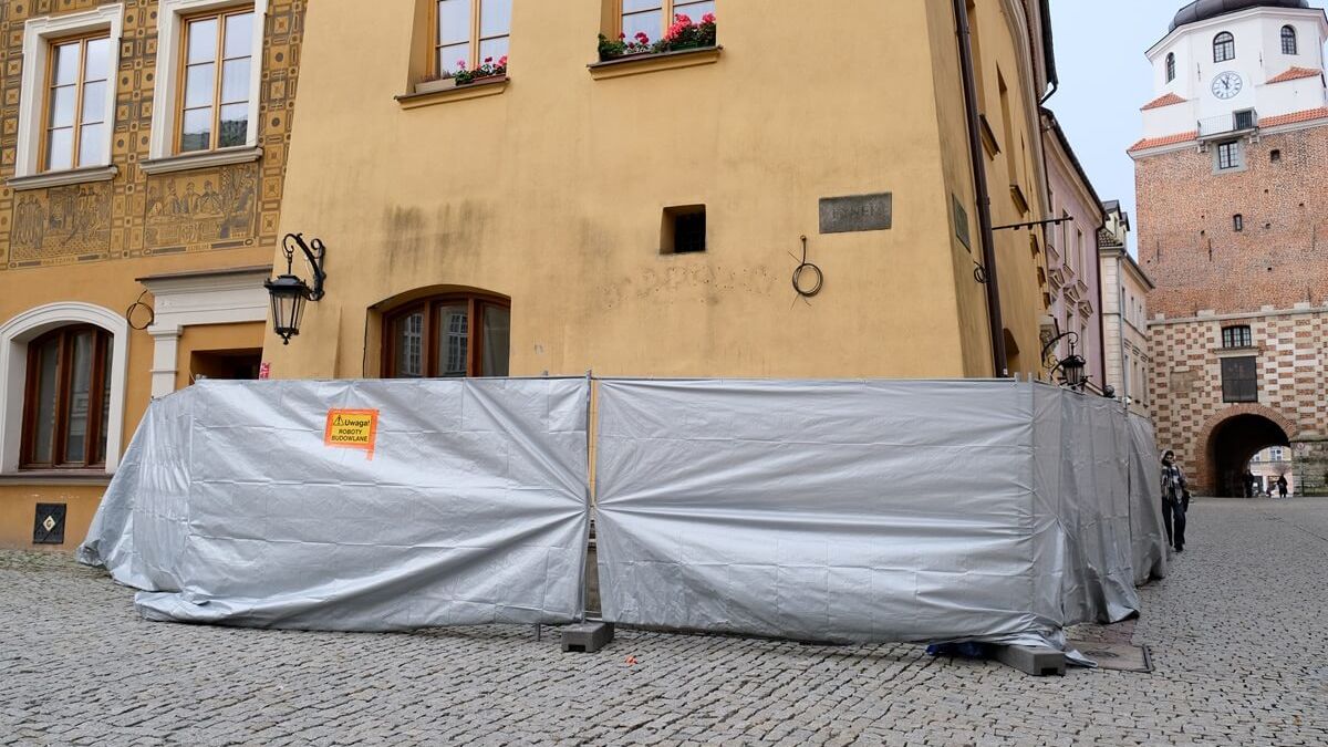 Kamienica na Starym Mieście, w której niegdyś działała restauracja Czarcia Łapa