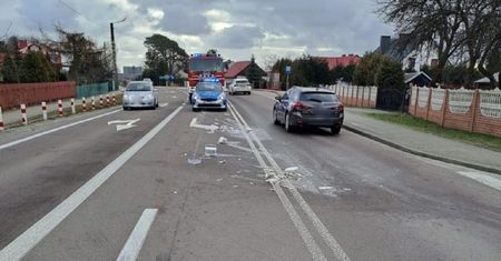 To coś leżało na drodze. Kierowcy przecierali oczy ze zdziwienia!