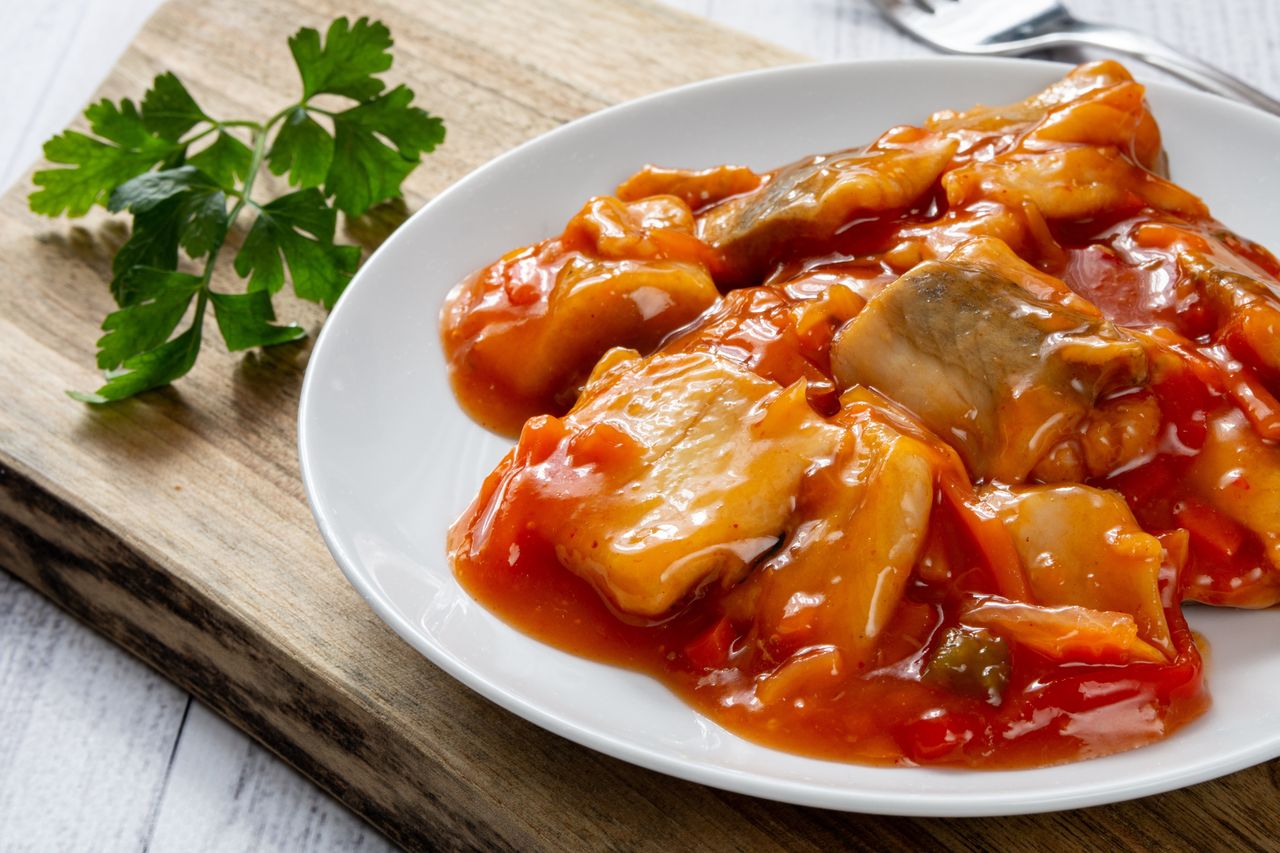 A festive twist: Gypsy-style herring surprises with ketchup