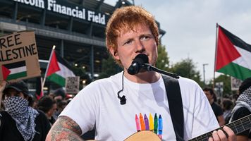 Protest przed koncertem Eda Sheerana. Padły wulgarne hasła