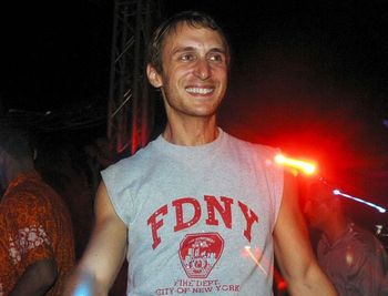 Zaskakująca metamorfoza Davida Guetty. Tak zmienił się na przestrzeni swojej kariery