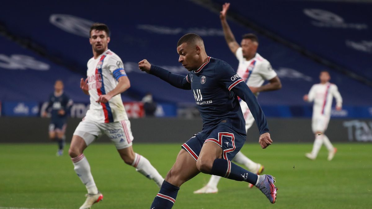 Zdjęcie okładkowe artykułu: PAP/EPA / CHRISTOPHE PETIT TESSON / Na zdjęciu: Kylian Mbappe