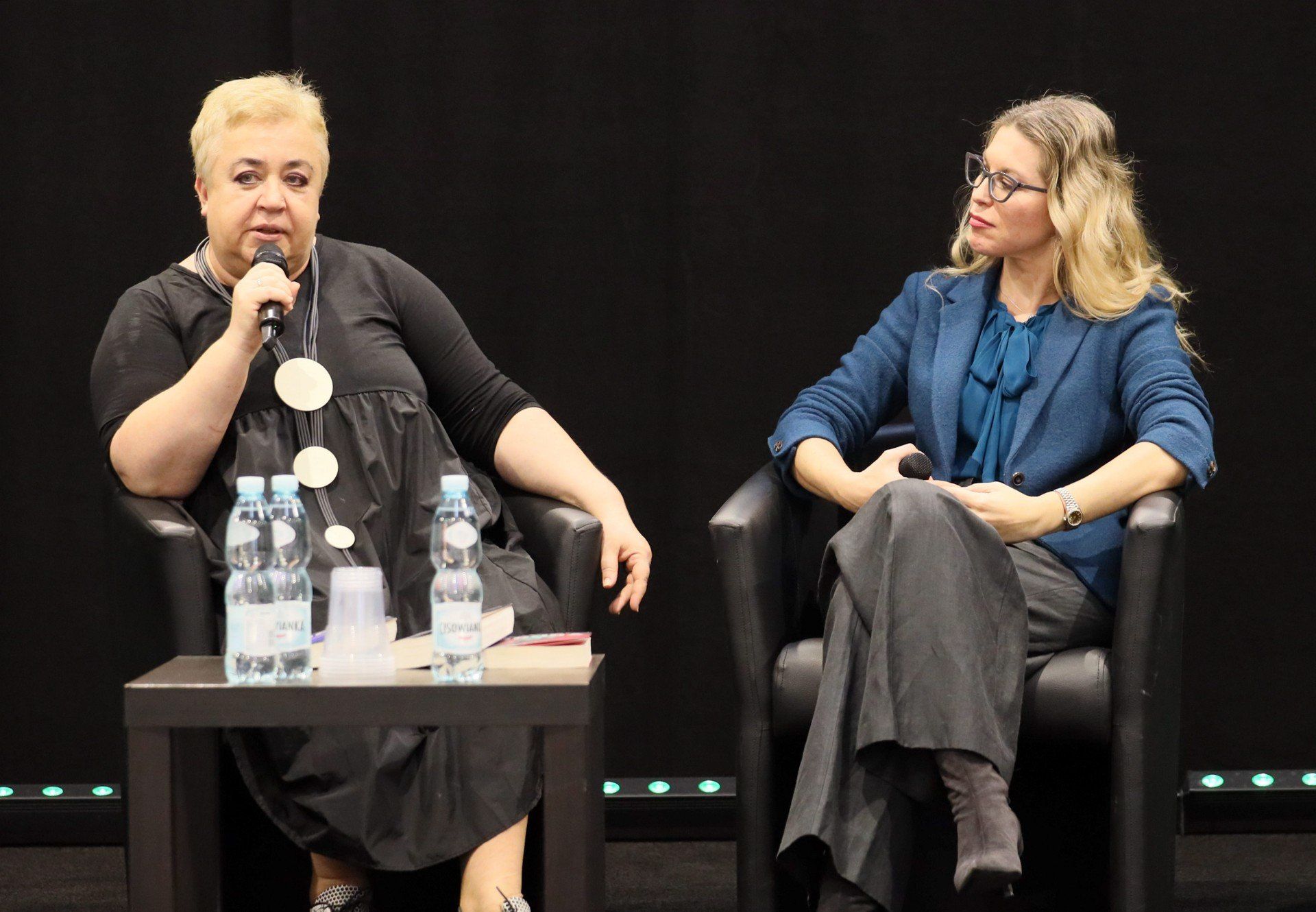 Lublin po raz pierwszy staje się literackim centrum regionu - na debiutanckich Targach Książki spotkają się autorzy, wydawcy i czytelnicy spragnieni świeżych historii. Do niedzieli (30.11) miasto pulsować będzie rozmowami o literaturze, premierami i inspirującymi spotkaniami, które mają szansę na stałe wpisać się w kulturalny kalendarz.