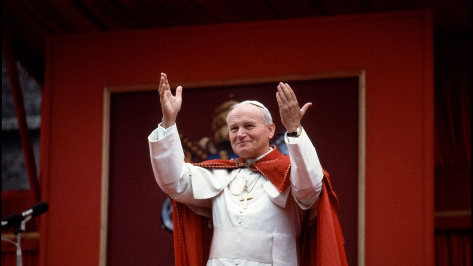 Drugi zamach na papieża. Kard. Dziwisz po latach ujawnił szczegóły