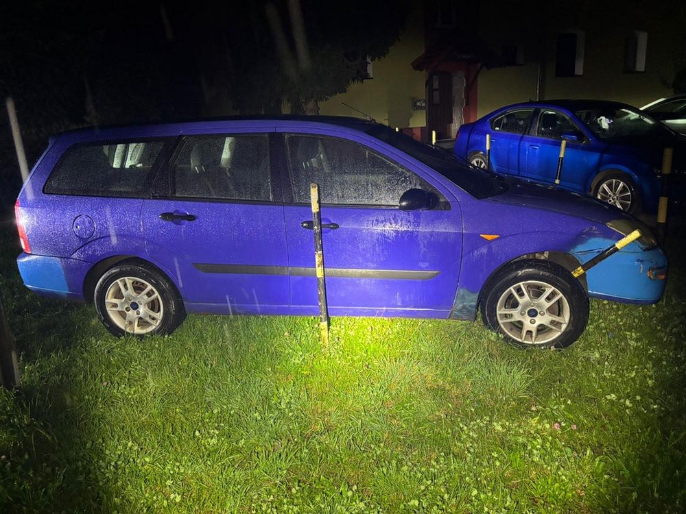Brzeg: 14-latek zabrał rodzicom auto, czarnym markerem zmienił cyfry w rejestracji
