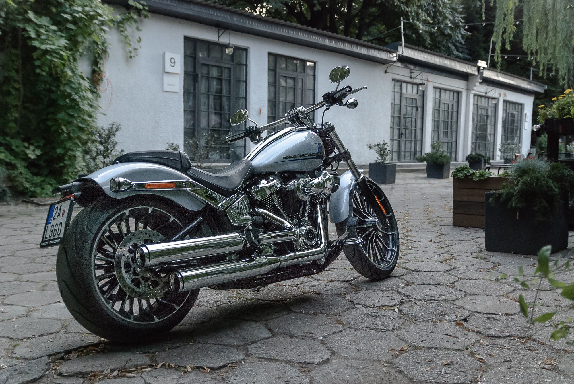 Harley-Davidson Breakout