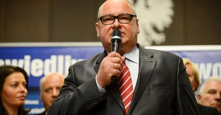 Miejski radny PiS zarobił w Lotosie 700 tys. zł