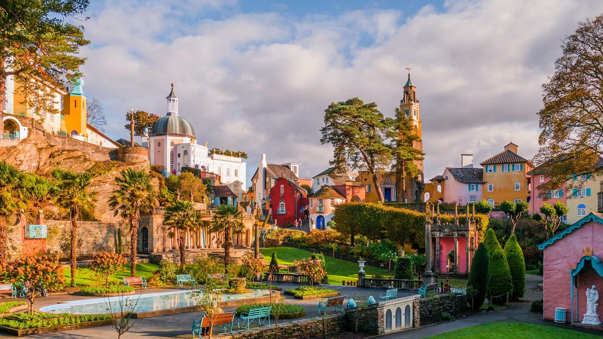 Za wstęp do tej uroczej wioski w Walii trzeba zapłacić