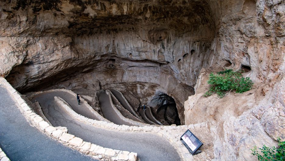 Jaskinia w Carlsbad Caverns National Park cieszy się popularnośc