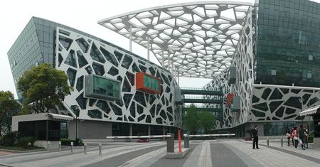 E-handel w Chinach. Chiński gigant Alibaba będzie promował francuskie marki