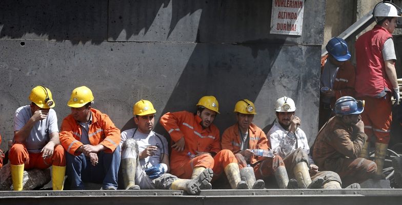 Kary dla szefów kopalni w Somie. Prokurator chce 25 lat więzienia za każdego z 301 zabitych