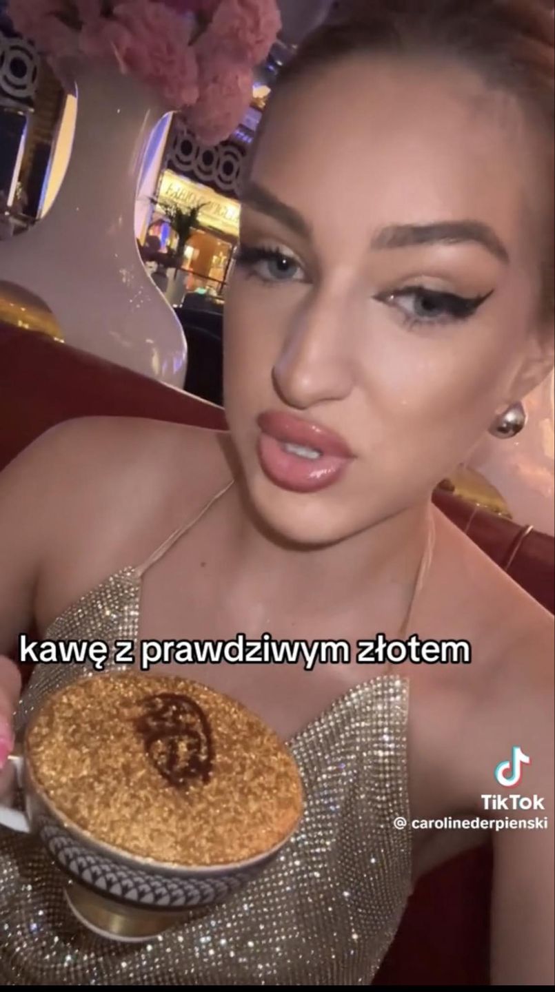 Caroline Derpienski wywołana do tablicy ws. pomocy powodzianom