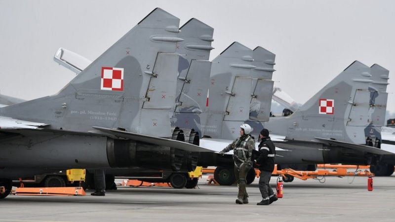 Польща передає Україні перші літаки МіГ-29.
