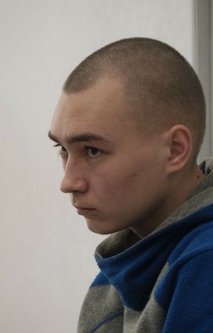Rosyjski żołnierz skazany na dożywocie. To pierwszy wyrok za zbrodnie wojenne w Ukrainie