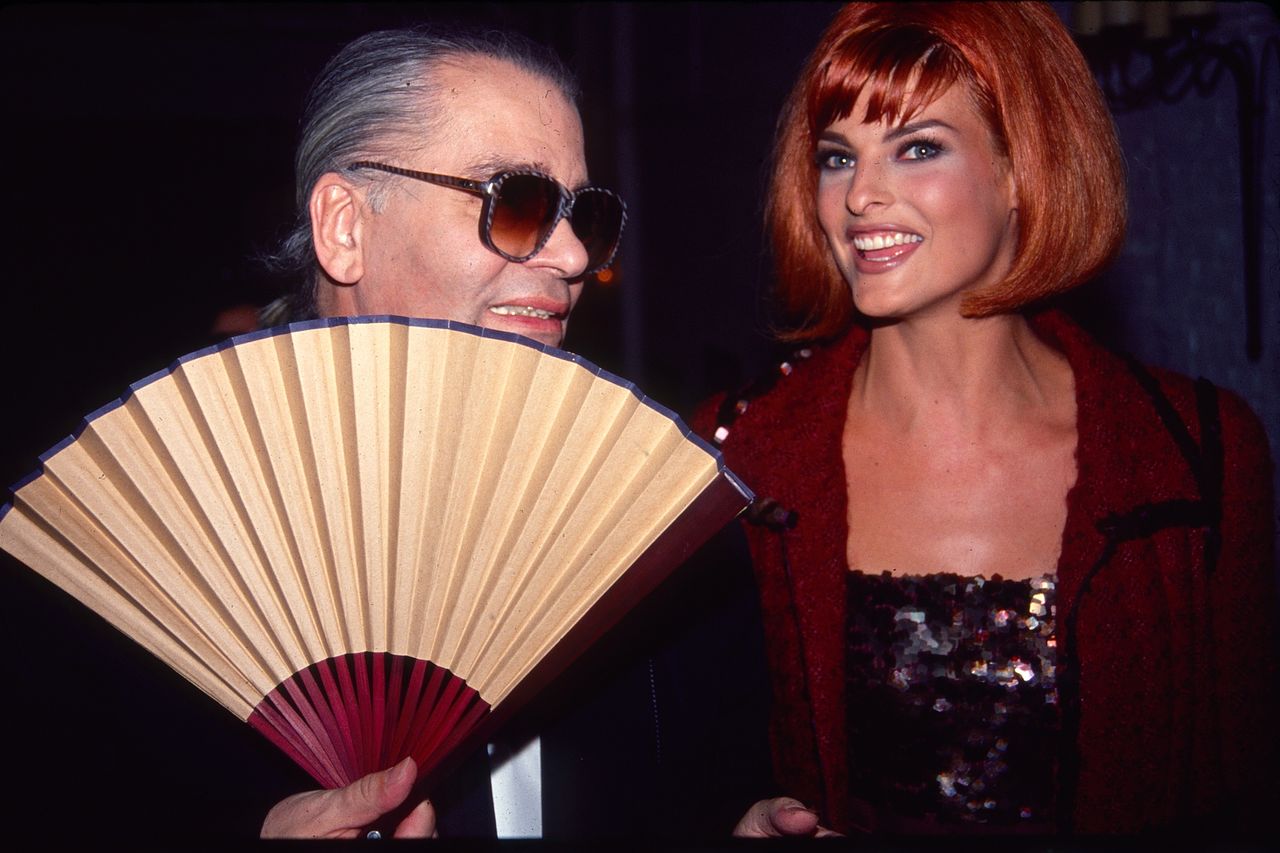 Karl Lagerfeld i Linda Evangelista w 1991 roku 