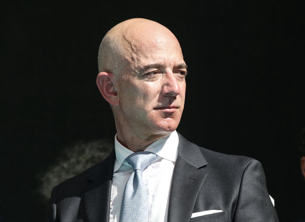 Jeff Bezos leci w kosmos. Relacja na żywo ze startu Blue ...