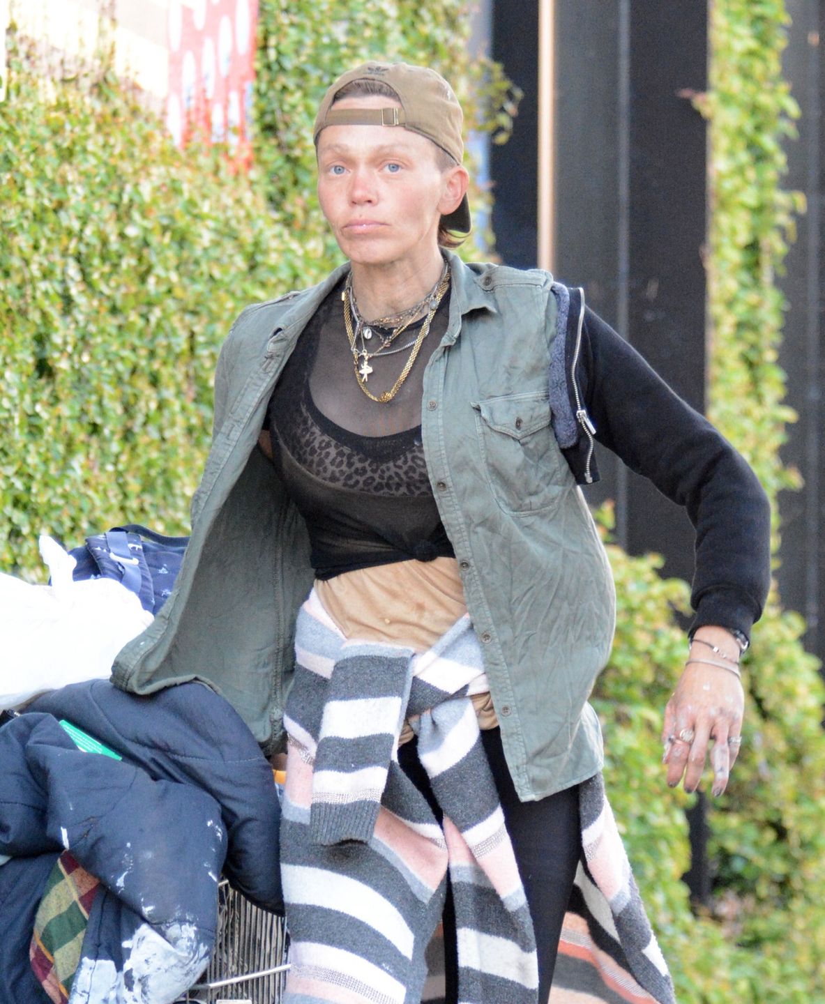 Loni Willison przemierza ulice Santa Monica