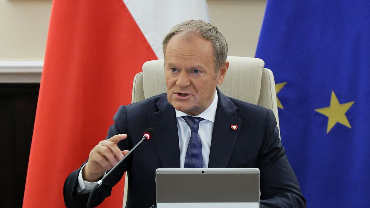 Wynagrodzenia nauczycieli ws. godzin ponadwymiarowych. Jest reakcja Tuska