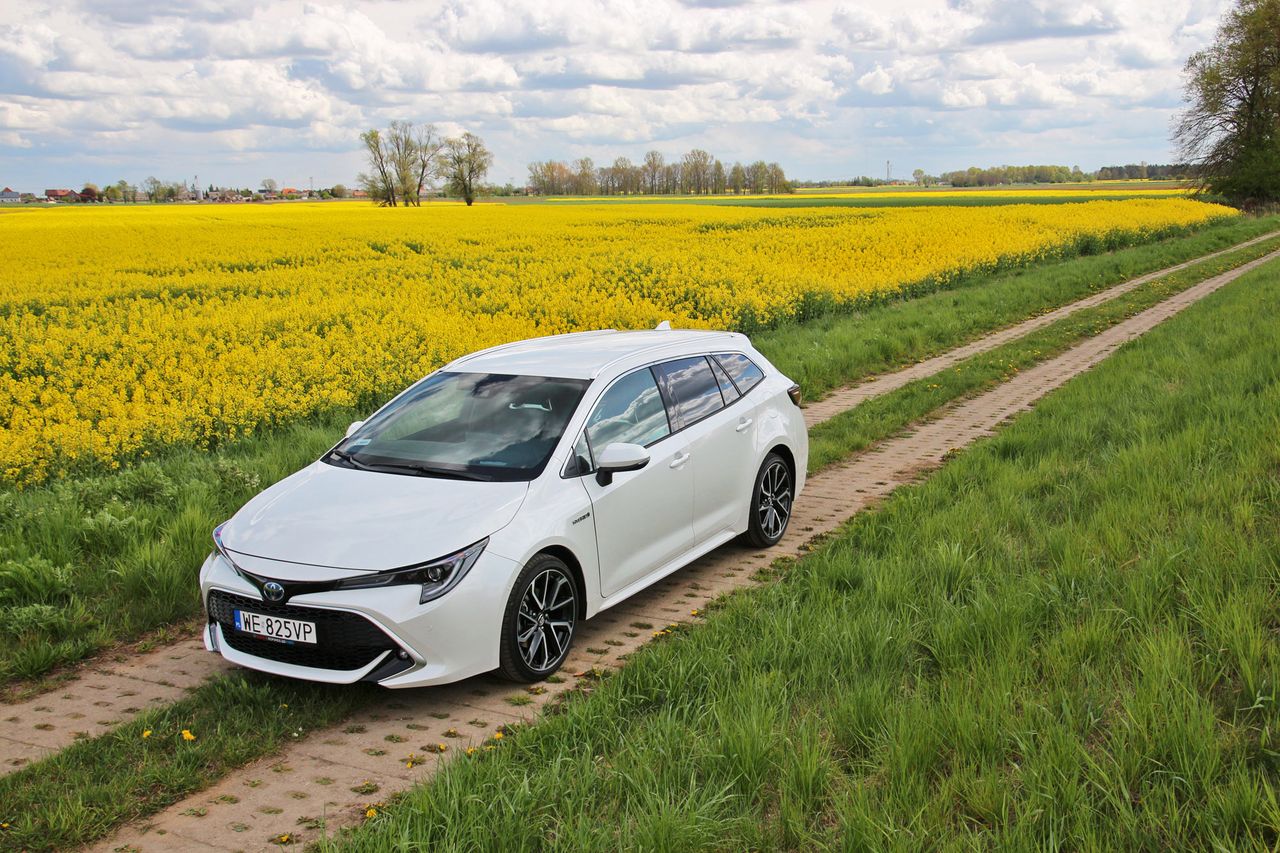 Toyota Corolla Touring Sports 2.0 Hybrid – trafiłem na właściwą wersję