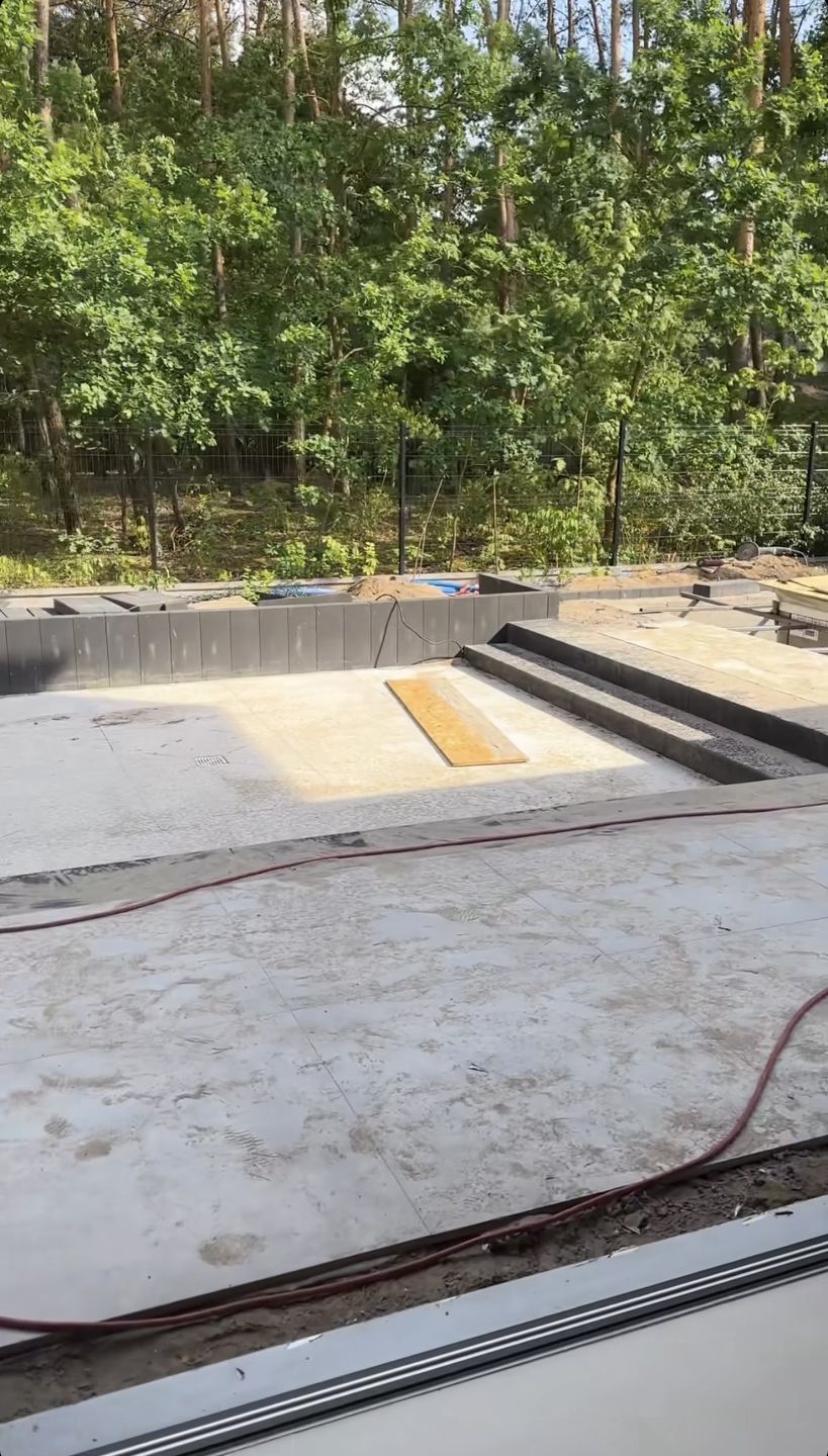 Sylwia Przybysz i Jan Dąbrowski pokazali willę 