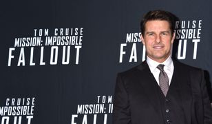 Tom Cruise skacze motocyklem na planie "Mission: Impossible 7"