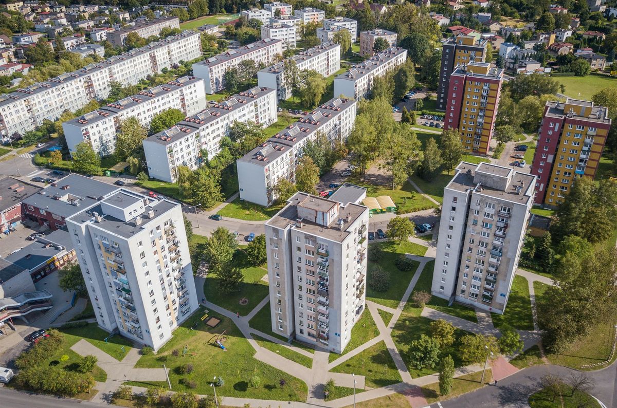 O pieniądze mogą się starać spółdzielnie, wspólnoty mieszkaniowe i samorządy, które są właścicielami budynków wielorodzinnych. 