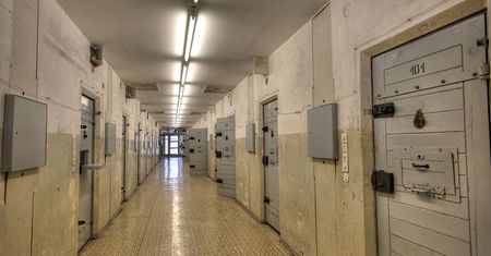 Osadzeni coraz częściej korzystają z pendrive'ów. Służba więzienna nieprzygotowana